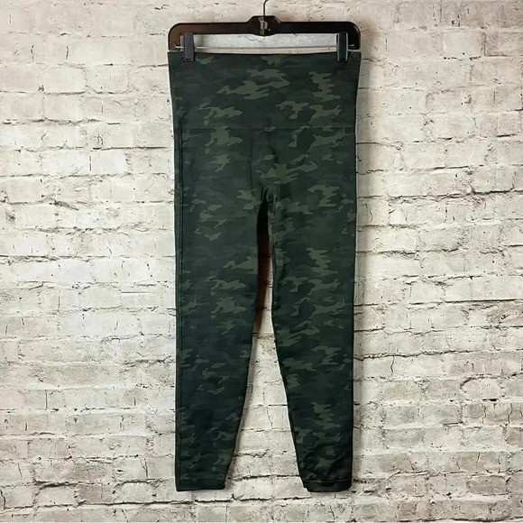 Spanx Women's Large Look At Me Now Seamless Leggings Camo Green Camouflage L Lg - Picture 8 of 9